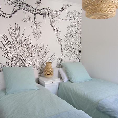 Appartement Les Cigales Rez De Jardin A 10Mn Des Plus Belles Plages Hyeres Exterior photo